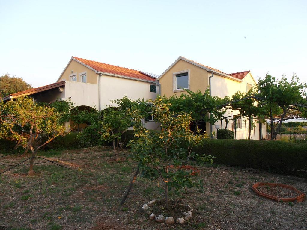 Jenny'S House Apartment Supetar Exterior photo